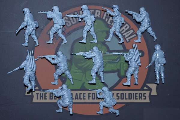 modern russian toy soldiers back